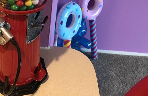 Southgate Apartment | Michigans CandyLand