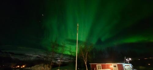 Bjorkliden House | Top-Rated Family Retreat at Micke o Ritas Stuga