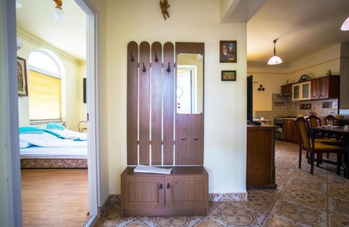 Tiszakecske Apartment | Family-Friendly Mickey's Thermal Apartments with Hot Tub
