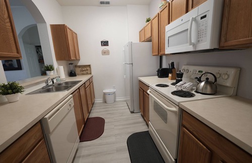 Crestwynd Bay Condo | Family-Friendly Mickey's Windsor Hills with Pool & Spa