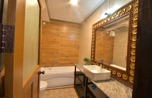 Pyin Oo Lwin Hotel | Discover MiCO Hill Resort: Family-Friendly Getaway