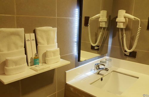 Baguio Hotel | Discover Microtel by Wyndham Baguio: Top Rated & Family-Friendly