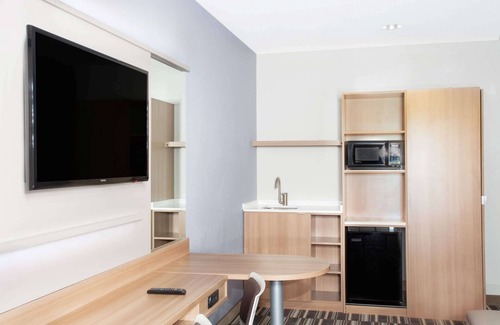 Naples Hotel | Experience Microtel by Wyndham Vernal: Top-Rated Comfort