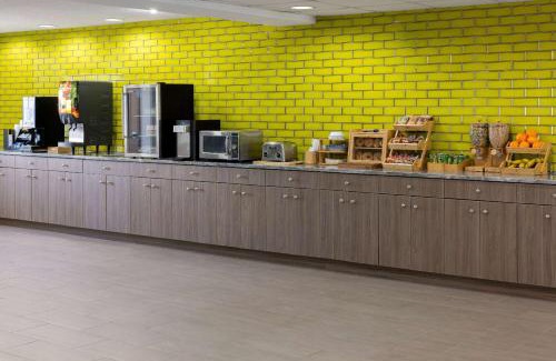 Dover Hotel | Budget-Friendly Microtel Inn and Suites Dover for Families