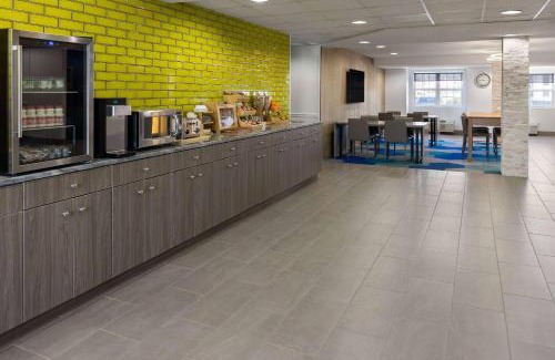 Dover Hotel | Budget-Friendly Microtel Inn and Suites Dover for Families