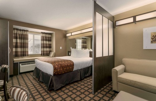 Minot Hotel | Discover Comfort at Microtel Inn and Suites Minot