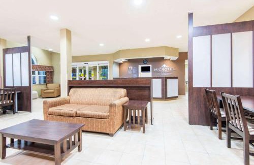 Gunter Afs Hotel | Pet-Friendly Microtel Inn and Suites Montgomery Awaits You