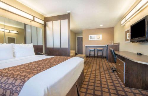 Gunter Afs Hotel | Pet-Friendly Microtel Inn and Suites Montgomery Awaits You