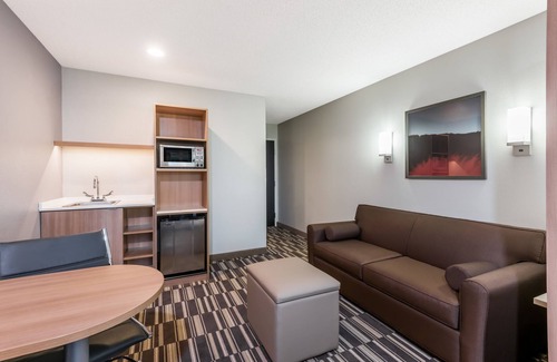 New Martinsville Hotel | Discover Microtel Inn & Suites: Family-Friendly Comfort