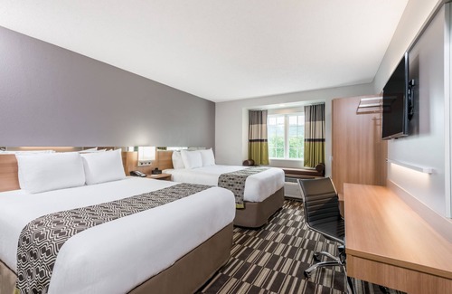 New Martinsville Hotel | Discover Microtel Inn & Suites: Family-Friendly Comfort