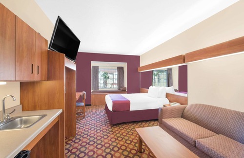 Aransas Pass Hotel | Family-Friendly Microtel Inn & Suites Near Corpus Christi