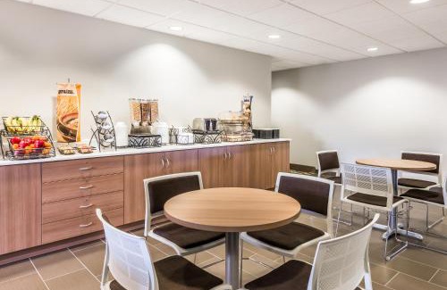 Beaver Falls Hotel | Pet-Friendly Microtel Inn & Suites in Beaver Falls