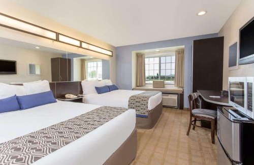 Klamath Falls Hotel | Cozy Microtel Inn & Suites: Pet-Friendly with Ocean Views