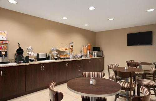 Mineralwells Hotel | Budget-Friendly Microtel Inn & Suites in Mineral Wells
