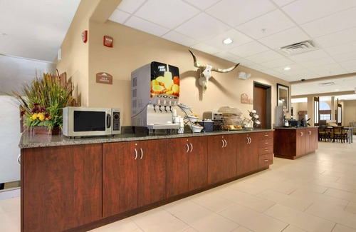Round Rock Hotel | Discover Microtel Inn & Suites with Pool and Spa Amenities