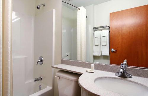 Bridgeport Hotel | Family-Friendly Microtel Inn & Suites in Bridgeport