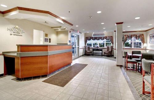 Bridgeport Hotel | Family-Friendly Microtel Inn & Suites in Bridgeport