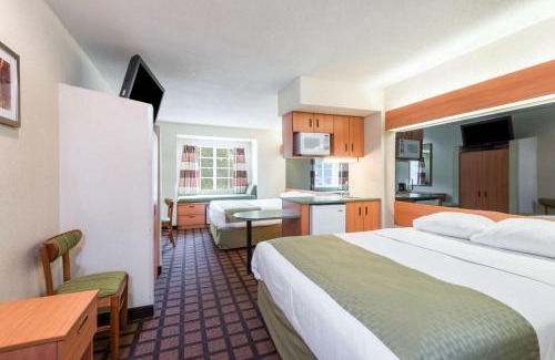 Montville Hotel | Discover Microtel Inn & Suites near Uncasville Casino