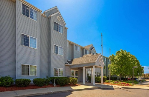 Thurston Hotel | Discover Microtel Inn & Suites: Family-Friendly Comfort