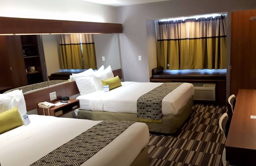 Bellevue Hotel | Comfortable Microtel Inn & Suites with Family-Friendly Amenities