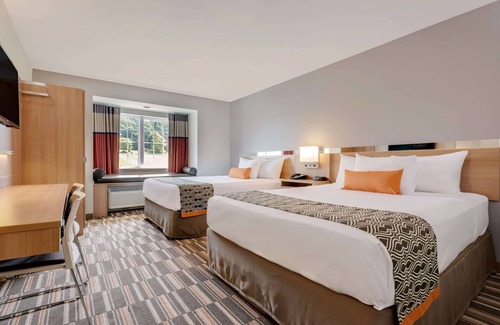 Clarion Hotel | Exceptional Microtel Inn & Suites in Clarion with Free Breakfast