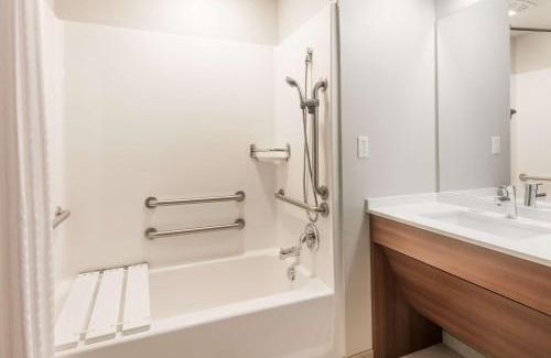 Altoona Hotel | Discover Microtel Inn & Suites by Wyndham Altoona Today