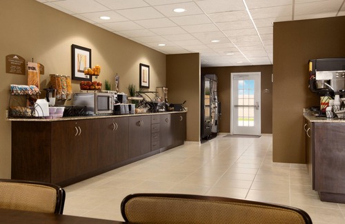 Cotulla Hotel | Comfortable Stay at Microtel Inn & Suites in Cotulla