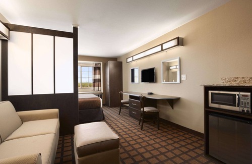 Cotulla Hotel | Comfortable Stay at Microtel Inn & Suites in Cotulla