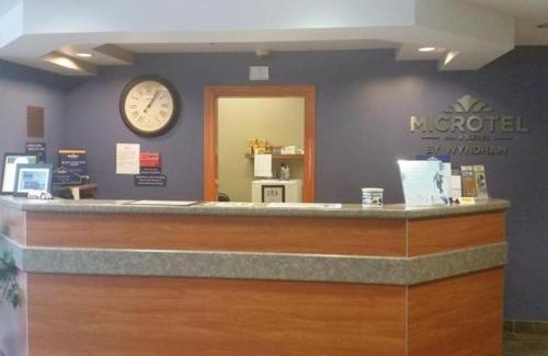 Hazelton Hotel | Pet-Friendly Microtel Inn & Suites: Rated 9/10 for Comfort