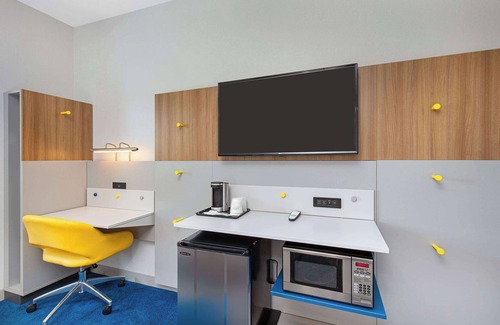 Opelika Hotel | Enjoy Family-Friendly Stays at Microtel Inn & Suites Opelika