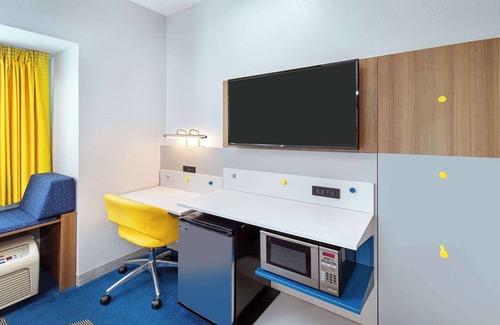 Opelika Hotel | Enjoy Family-Friendly Stays at Microtel Inn & Suites Opelika