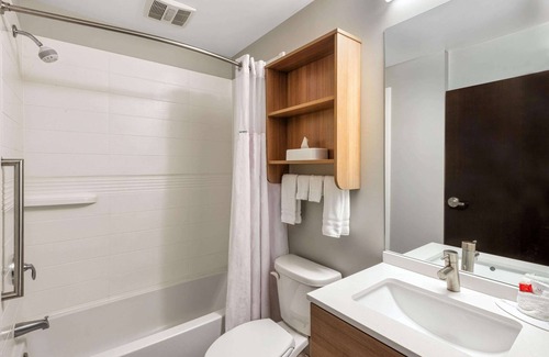 Warsaw Hotel | Discover Microtel Inn & Suites: Eco-Friendly Comfort Awaits