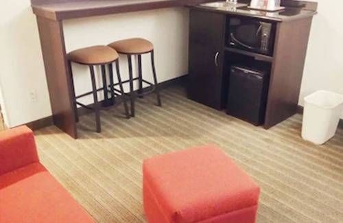 Toluca Hotel | Comfortable Stay at Microtel Inn & Suites Toluca
