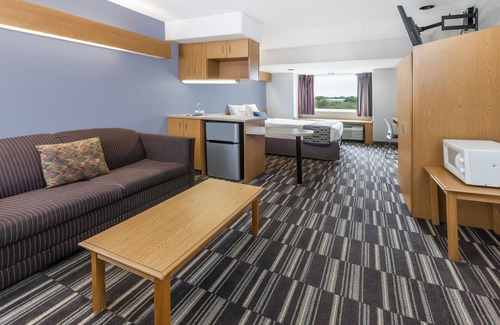 Ardmore Hotel | Convenient Microtel Inn & Suites: Breakfast and Family-Friendly