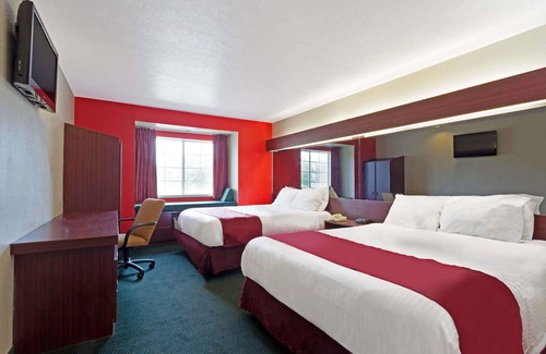 Brandon Hotel | Budget-Friendly Microtel Inn & Suites with Family Amenities