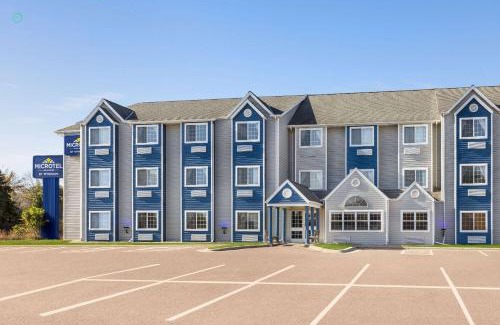 New Ulm Hotel | Comfortable Stay at Microtel Inn & Suites New Ulm