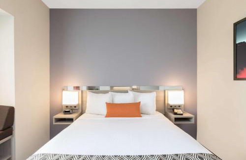 Perry Hotel | Pet-Friendly Microtel Inn & Suites with Pool and Breakfast