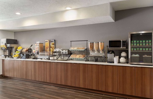 Tifton Hotel | Comfortable Stay at Microtel Inn & Suites in Tifton