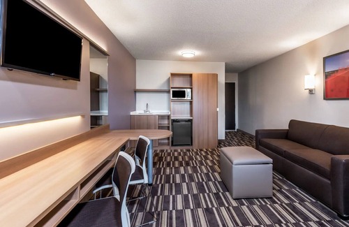 Beaver Falls Hotel | Quality Stay at Microtel Inn & Suites Beaver Falls