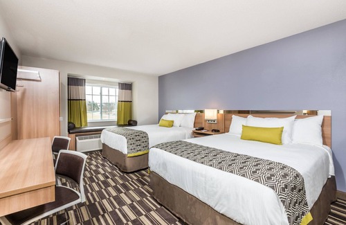 Beaver Falls Hotel | Quality Stay at Microtel Inn & Suites Beaver Falls