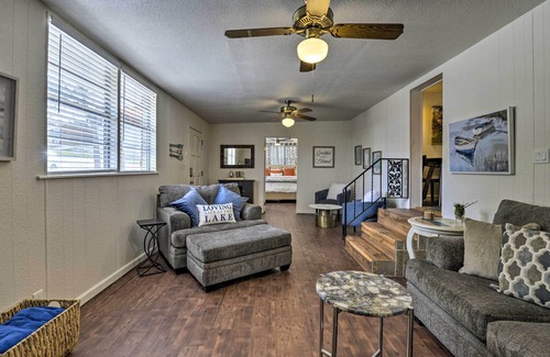 Clifton House | Mid-Century Lake Whitney Home w/ Dock + Yard