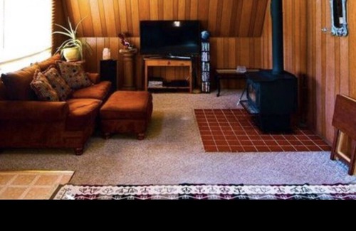 Rye Cottage | Mid century modern A frame cottage