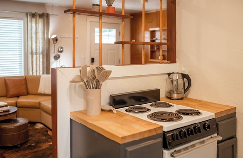 Phoenix House | Discover the Mid Century Modern Guest House Experience