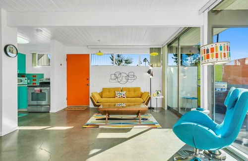 Twin Palms Condo | Mid Century Modern Villa Condo with Pool & Spa in Palm Springs