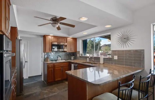 Moonridge Estates House | Beat the Heat: Relaxing Pool, Mini Golf & Ocean Views