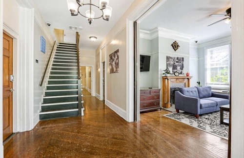 Mid-City Hotel | Cozy Canal Street Studio Near City Park with Breakfast