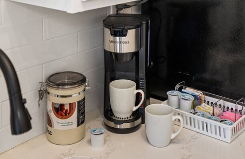 Penn-Knox Apartment | Cozy 2BR Home for Families: Pet & Child Friendly Stay