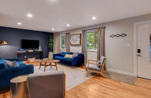 Northwest Arvada House | Mid Summer Night's Dream w Hot Tub Theater Game Room
