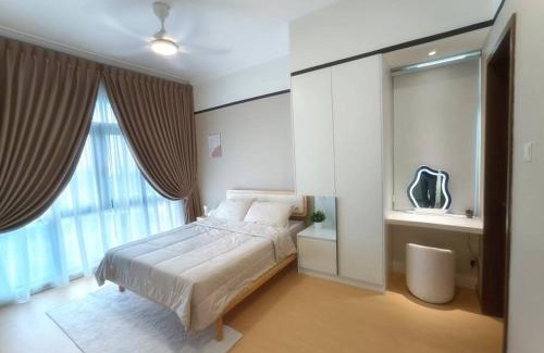 Central District Apartment | Mid Valley CIQ Lake View 3Bedroom Muji Style