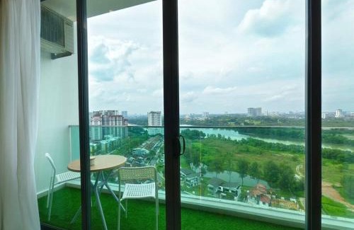 Central District Apartment | Mid Valley CIQ Lake View 3Bedroom Muji Style